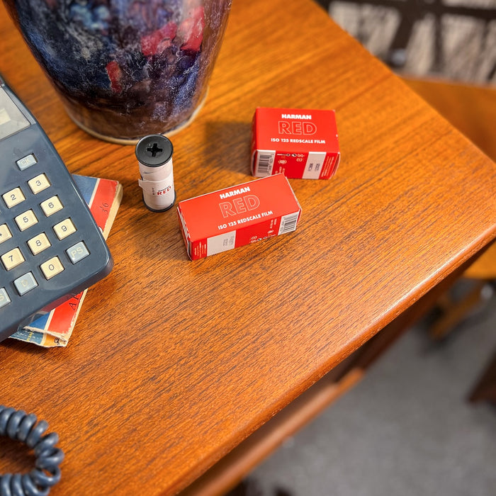 Harman RED C41 Redscale Film 125 120