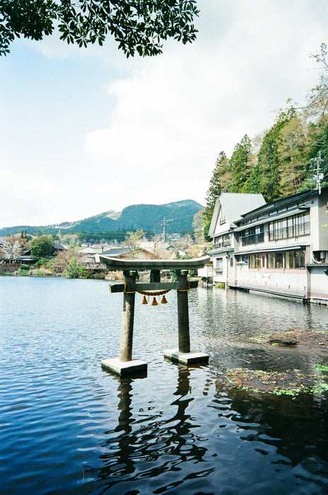 Kodak Snapic A1 35mm Film Camera Ivory White