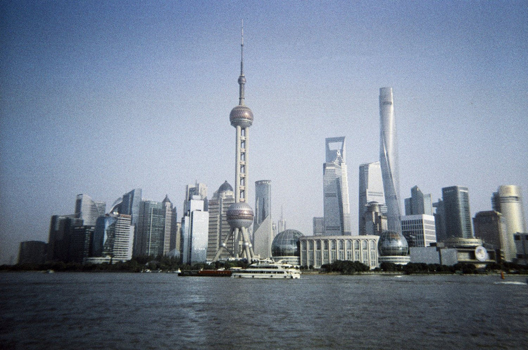Lomography Metropolis Simple Use Camera (FILM EXPIRED)