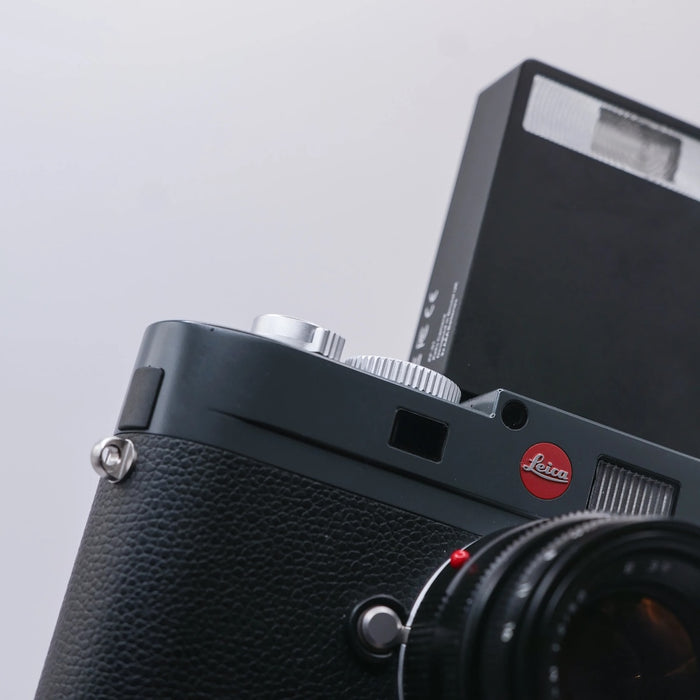 Keks KF01 Compact Flash For Film Cameras (Black)