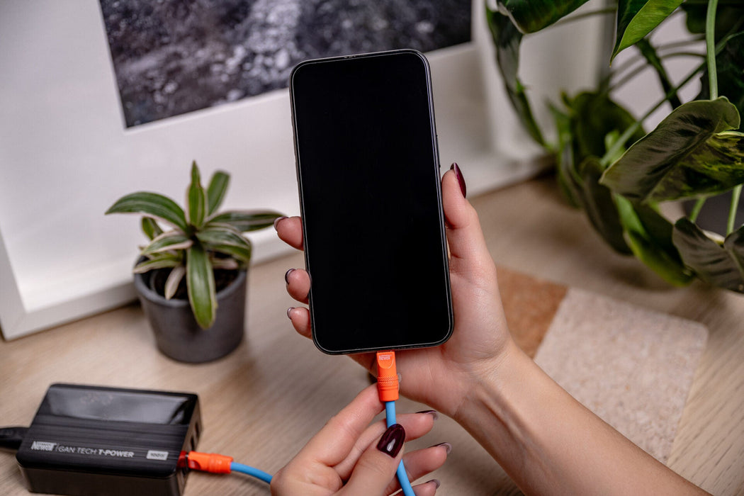 Newell USB-C - USB-C 100 W Spiral Silicone Cable -  2m Blue-Orange