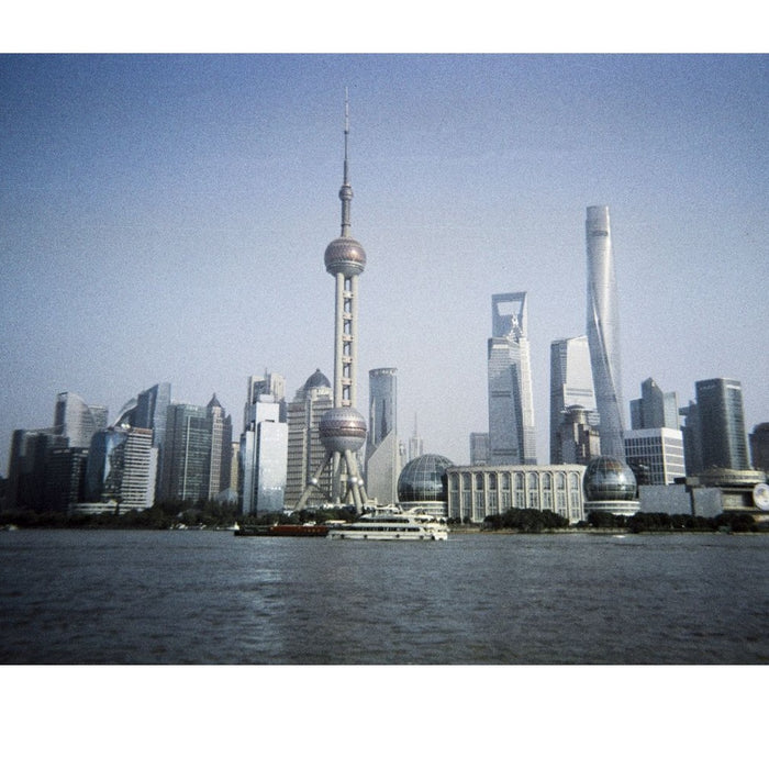 Lomography Metropolis Simple Use Camera (FILM EXPIRED)