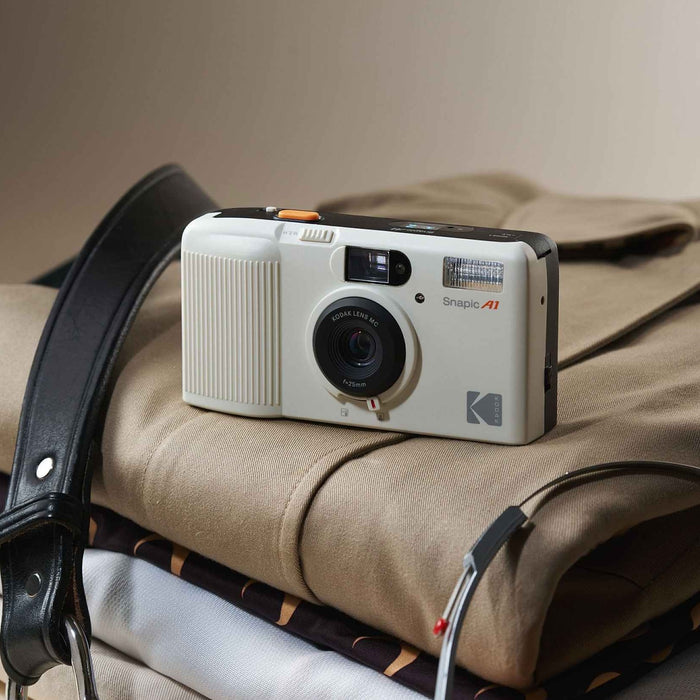 Kodak Snapic A1 35mm Film Camera Ivory White